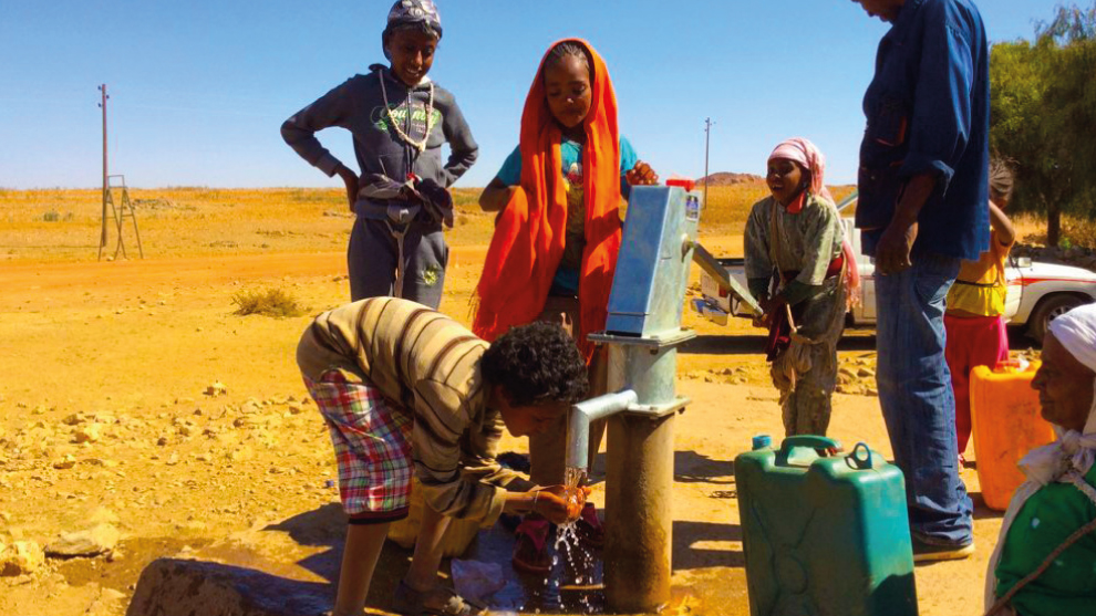Kids drinking water in Eritrea